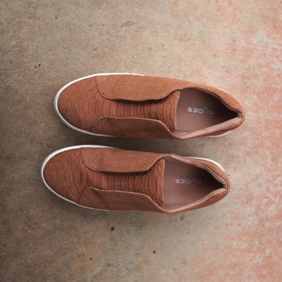 J/Slides Heidi Tan Croc Embossed Slip On Sneakers Size 10 Platform Comfort - Picture 3 of 10